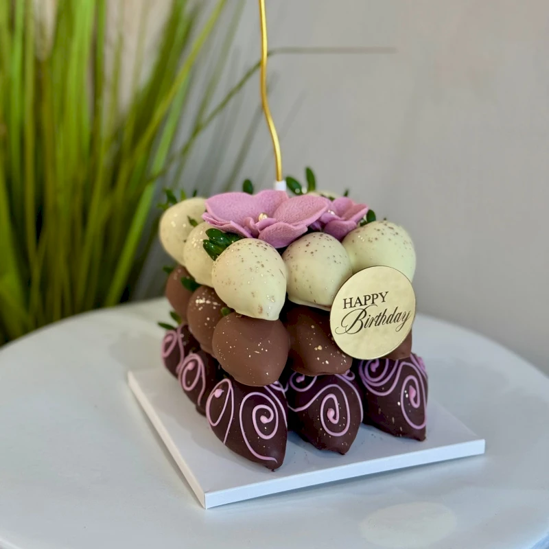 Bliss strawberries cake