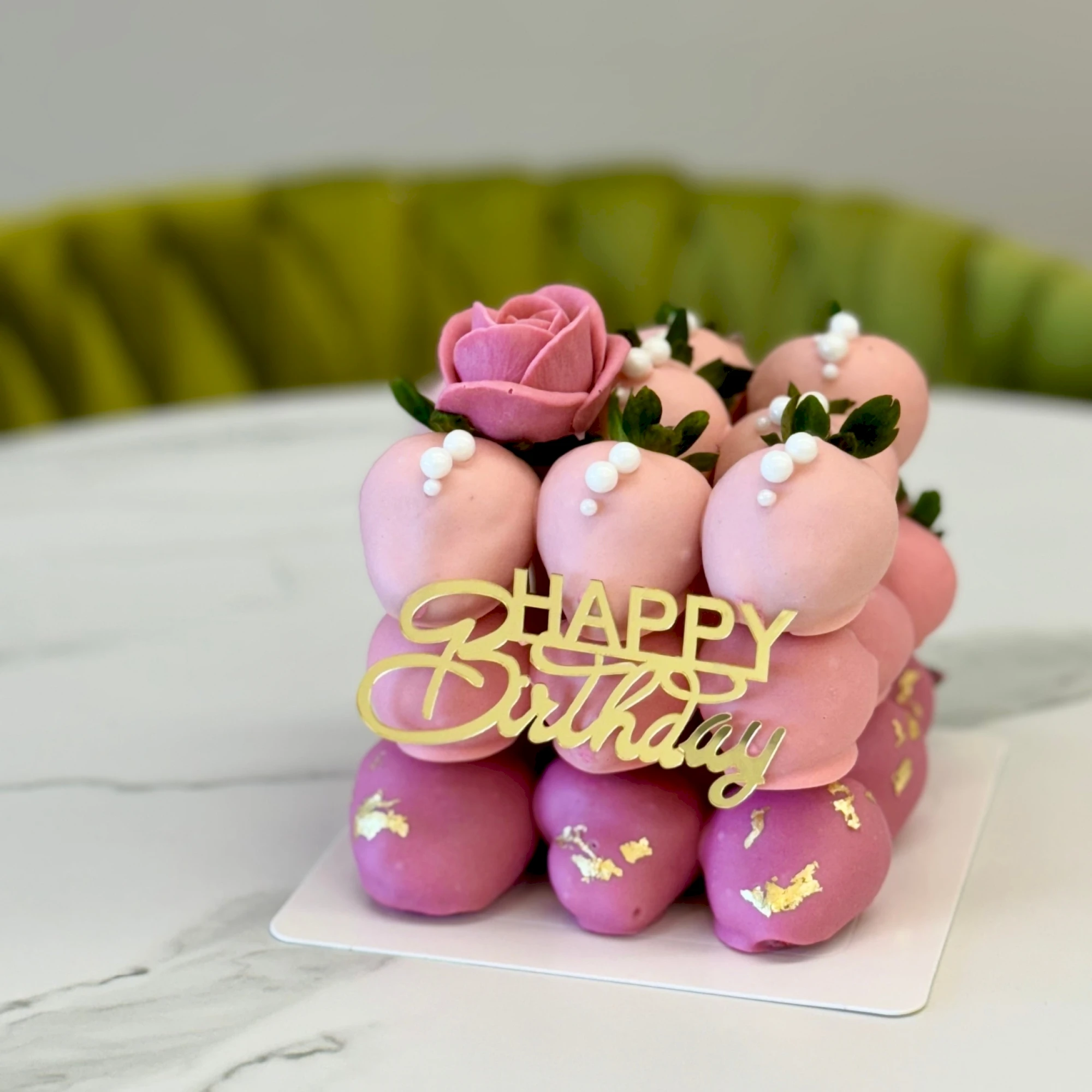 Princess strawberries cake